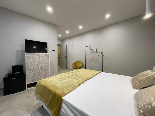 Opuntia Rooms Милаццо Экстерьер фото