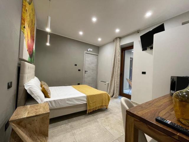 Opuntia Rooms Милаццо Экстерьер фото